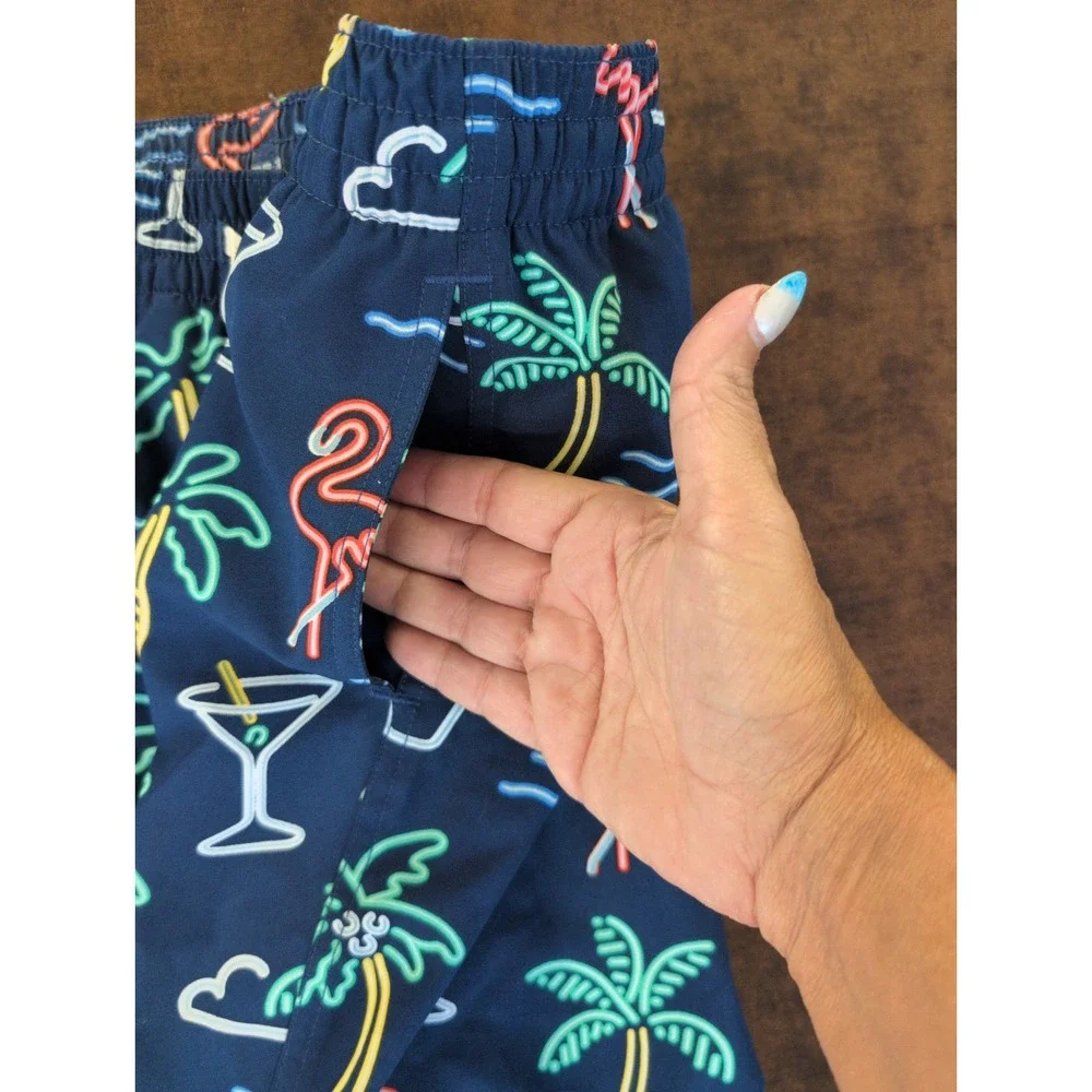 Chubbies Mens Neon Flamingo Palm Tree Swim Trunks Navy Blue XL 5.5 Inseam